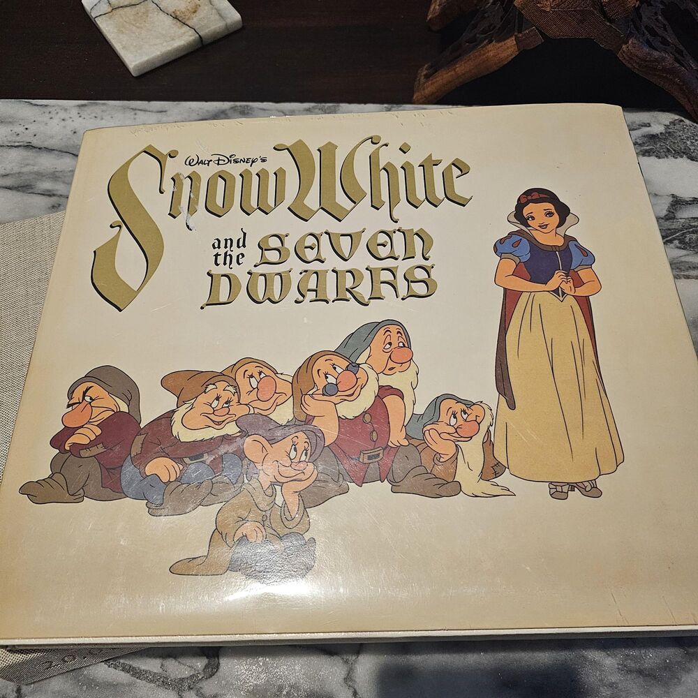 Pristine 1979 Snow White & The Seven Dwarfs "Studio Book" | Viking Press